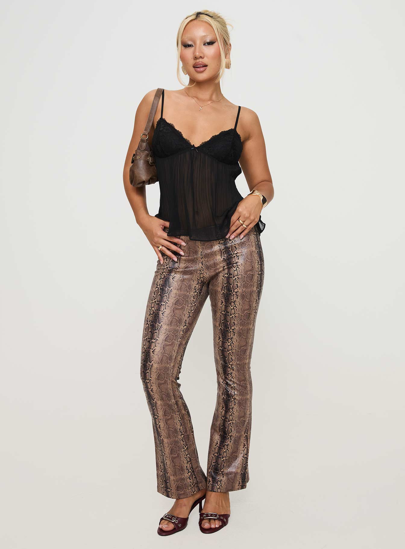 Collective Tops - Zami Pleat Top Black sixth image