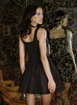Mini dress Straight neckline, fixed straps, v stitching at waist, invisible zip fastening Non-stretch material, fully lined 