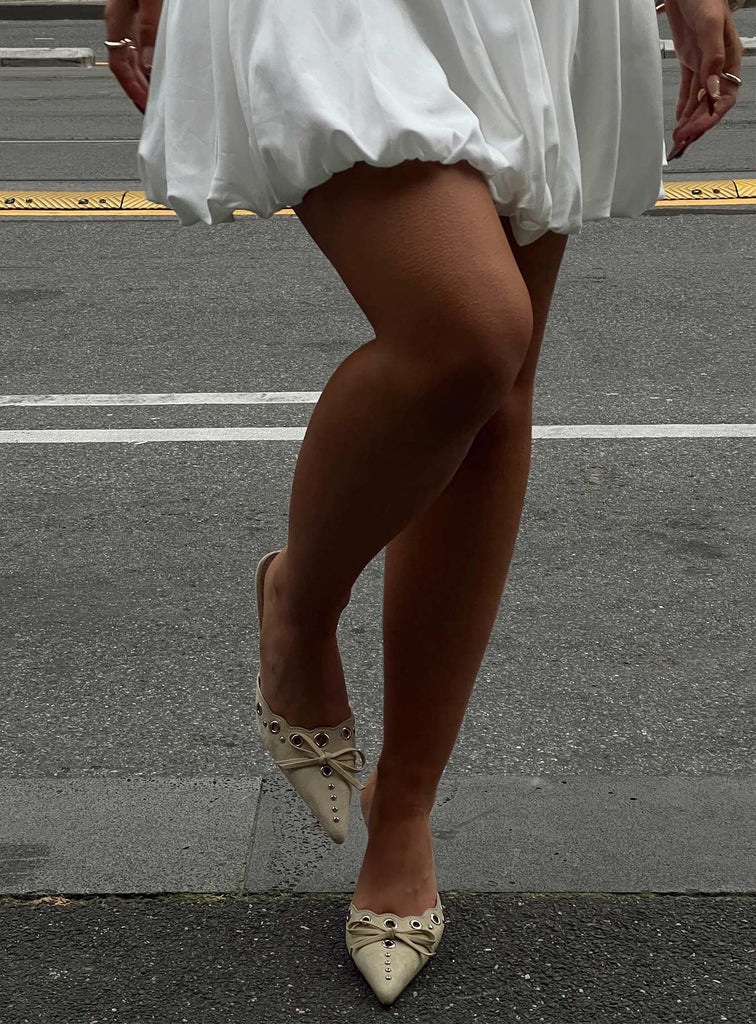 Barnes Pointed Toe Heels