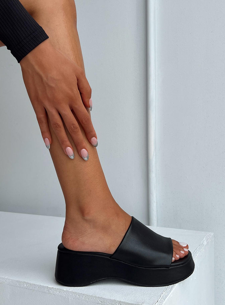 CUSHIONAIRE Women's Cindy thong stud sandal +Comfort Foam, Black 6.5 | CUSHIONAIRE Women\u0027s Cindy thong stud sandal +Comfort