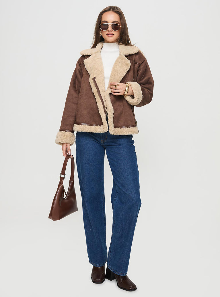 Shearling jacket Classic collar, exposed zip fastening, twin pockets with zip closure, buckle detail Non-stretch material, shearling lining
