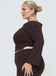 Princess Polly Curve  Off-the-shoulder top Folded neckline, split at sides  Good stretch, unlined  Princess Polly Lower Impact