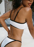 Bralette bikini top  Ribbed material, removable pads, adjustable shoulder straps