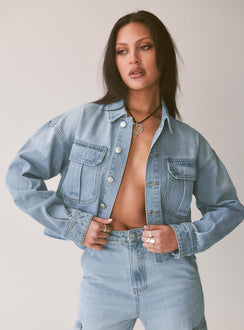 Cropped mid wash denim jacket Classic collar, button fastening at front, twin chest pockets, single button cuff