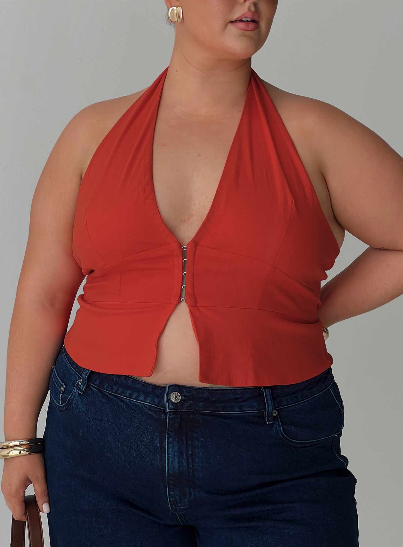 Pleasing Top Red Curve