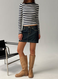   front view of model wearing Princess Polly Nickei Denim Mini Skirt Raw Dark Wash Mini Skirts 