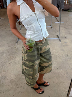 Quinni Wide Leg Cargo Jorts Light Wash Camo