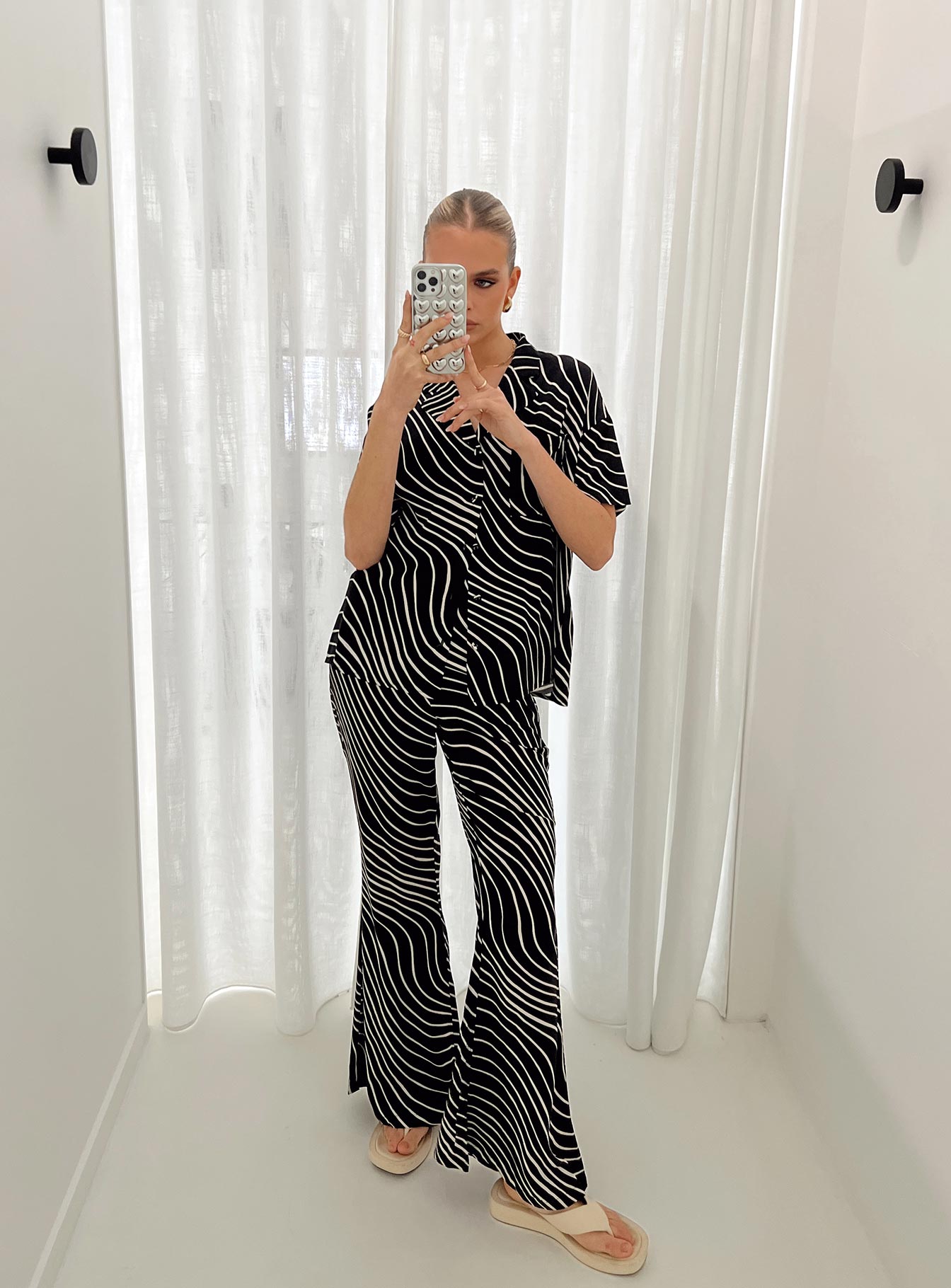 Matching set Graphic print Button up shirt Classic collar Drop shoulder  Button fastening at front Pants High rise Invisible zip fastening at side Elasticated waistband at back