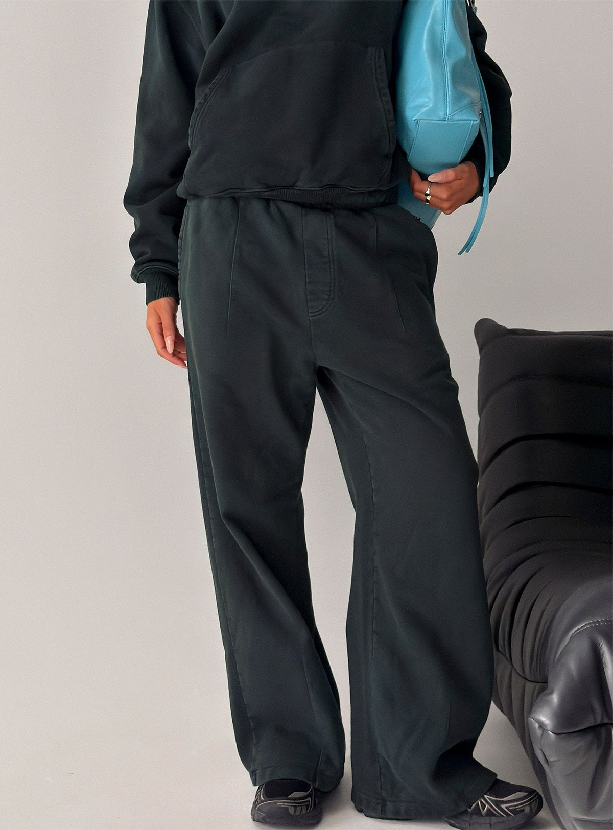 AT Baggy Sweatpant Black