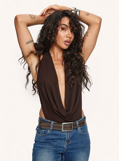 side view of model wearing Princess Polly Quinna Plunge Neck Backless Bodysuit Chocolate Sleeveless 