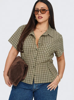 Alma Mater Top Green Check Curve