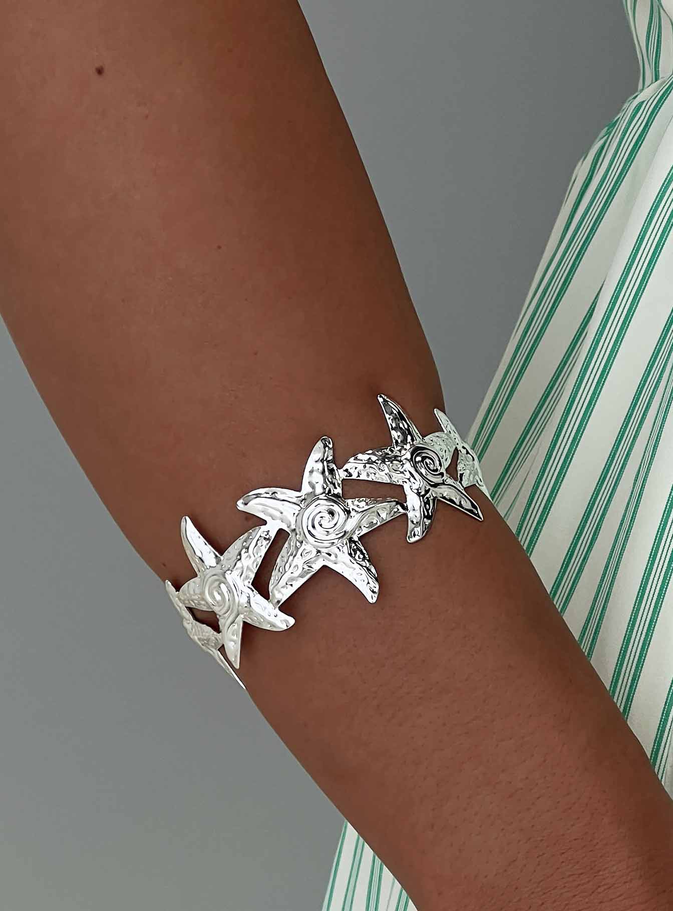 On A Wave Cuff Silver