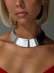 Silver-toned neck cuff