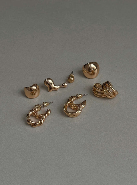 Gold toned earring pack Four pairs &amp; two separate styles, stud fastening