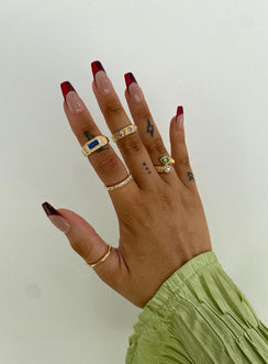 Ring pack 97% recycled zinc 3% glass Pack of five  Two thin bands  Three oversized styles  Diamante details 