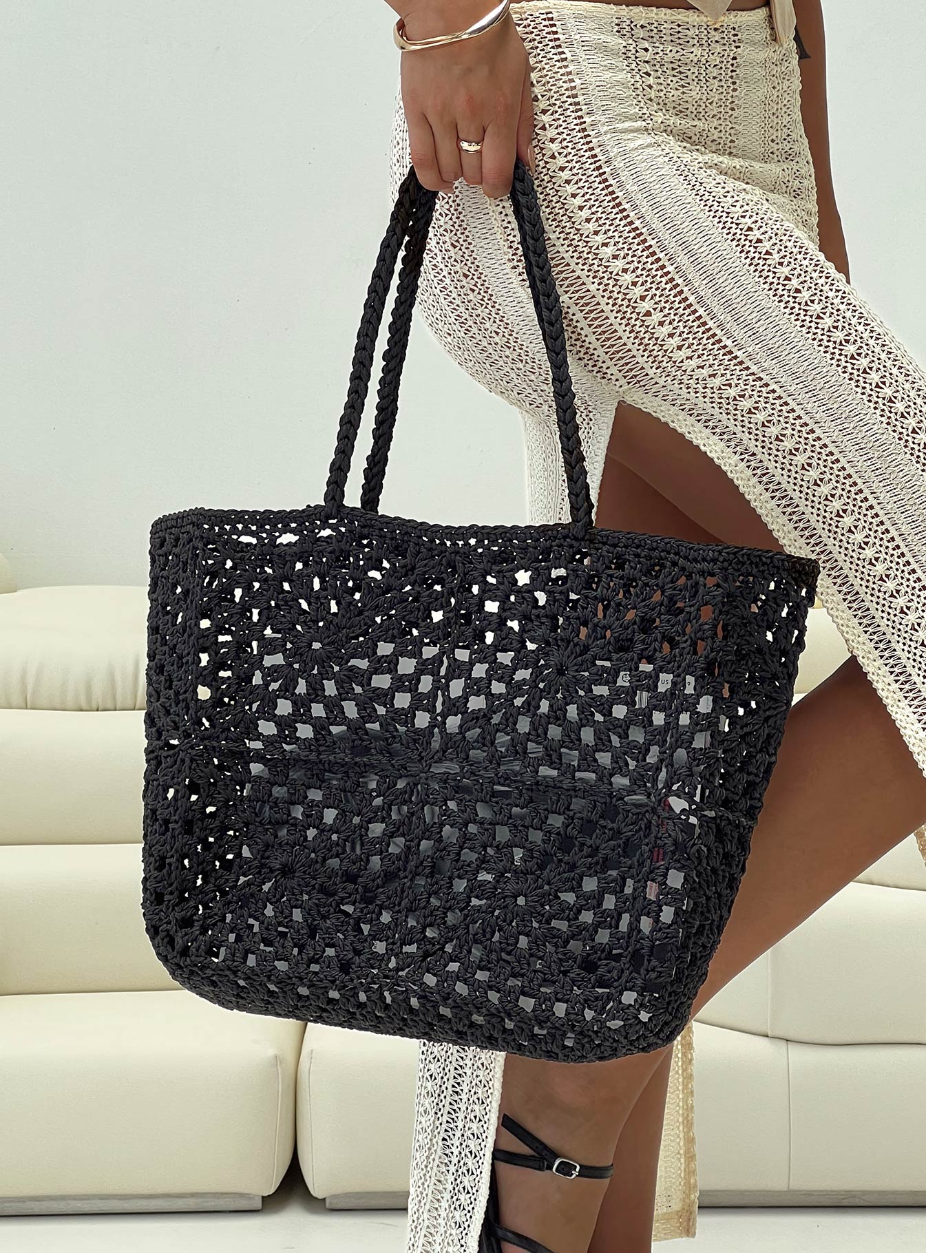 Crochet tote bag  Fixed handles, flat base