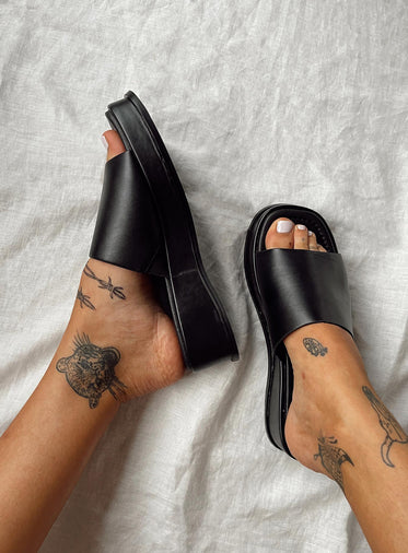 Bayshore Sandals Black