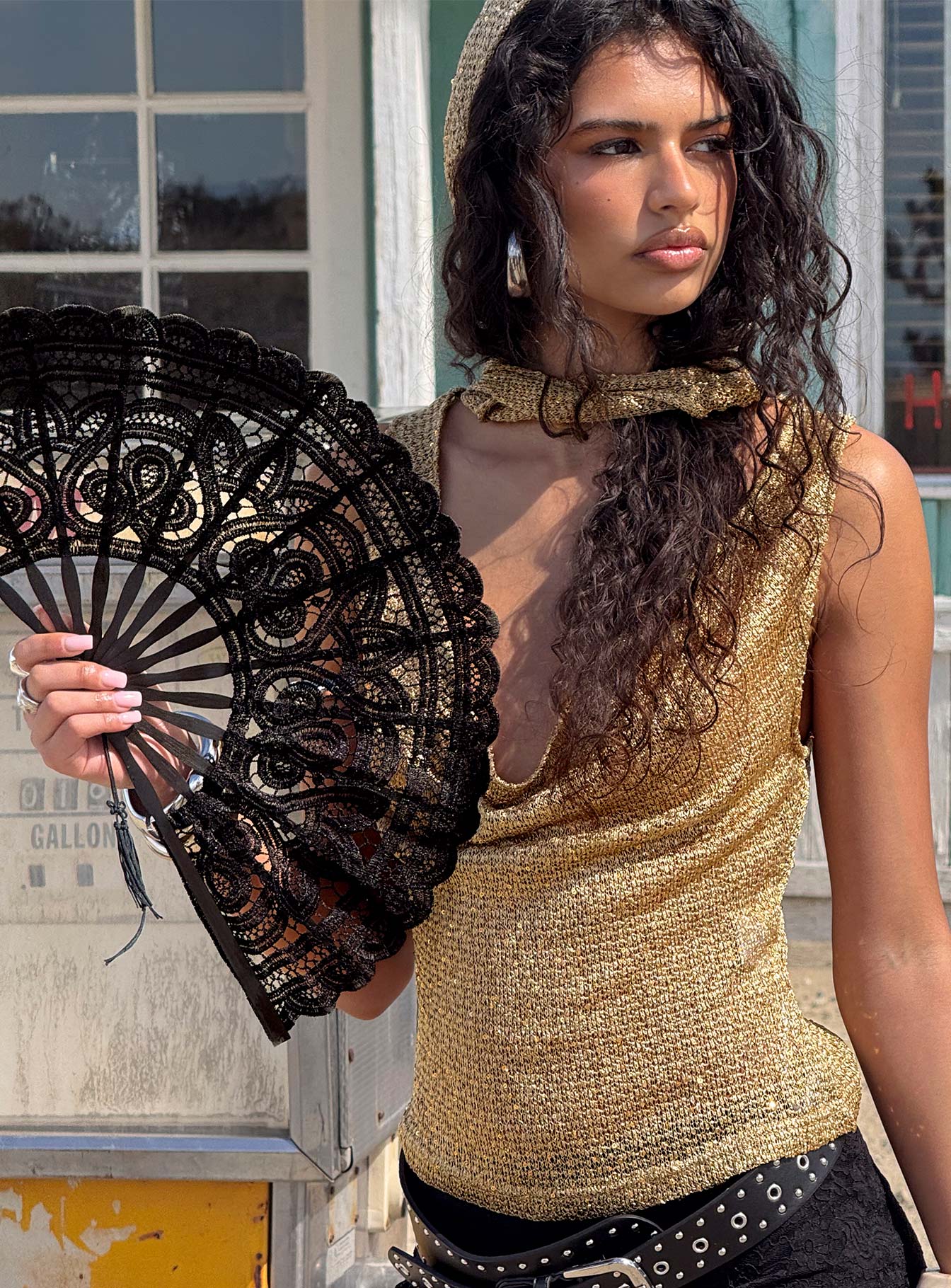 Bossa Nova Lace Fan Black