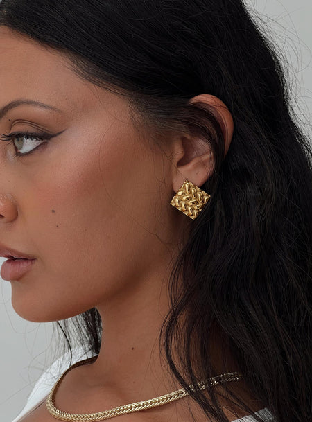 Earrings Gold-toned, stud fastening