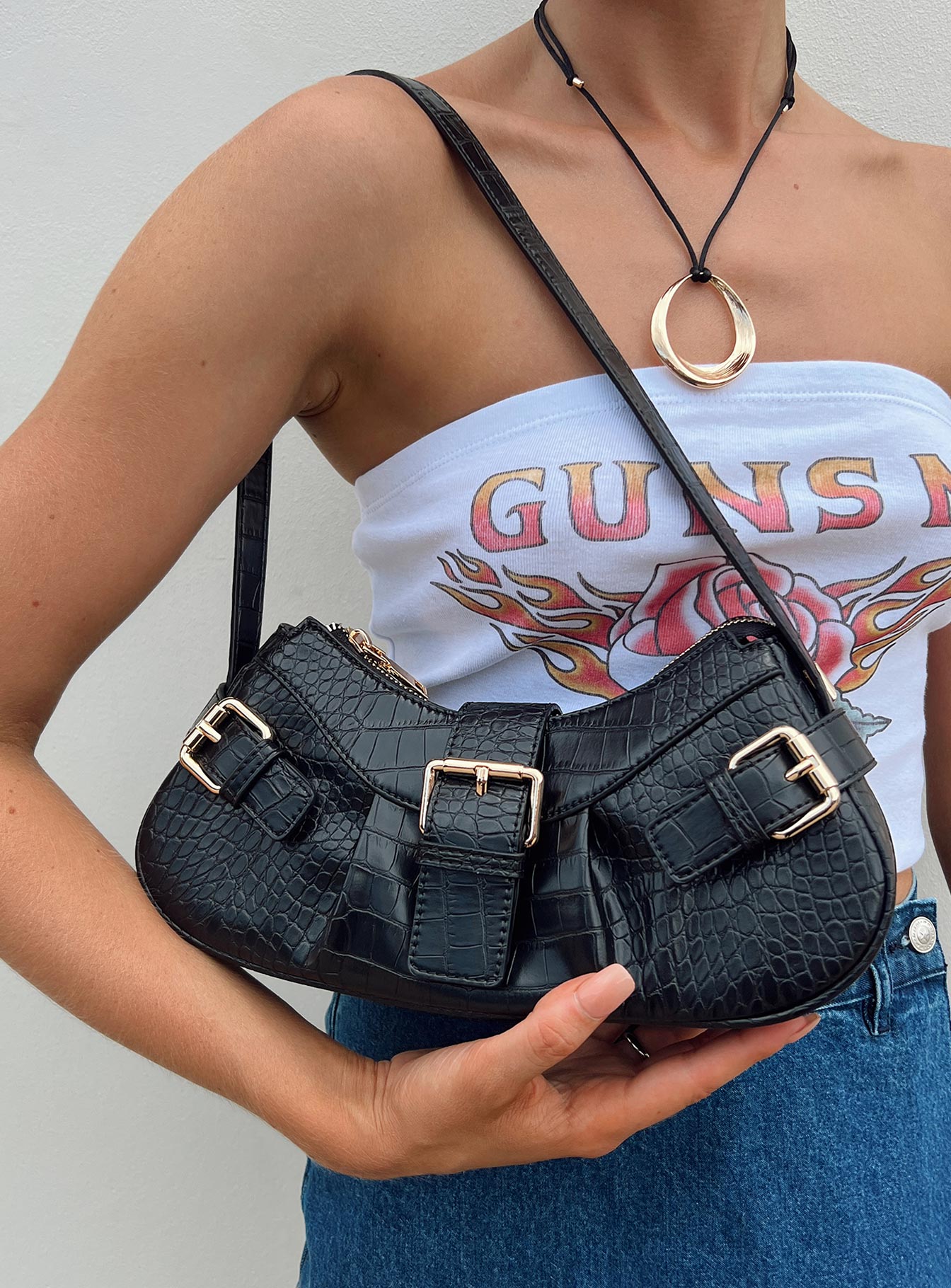 Shoulder bag Faux croc leather Gold-toned hardware Zip fastening Fixed strap  Flat base