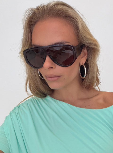Nobody But You Oversized Sunglasses Brown