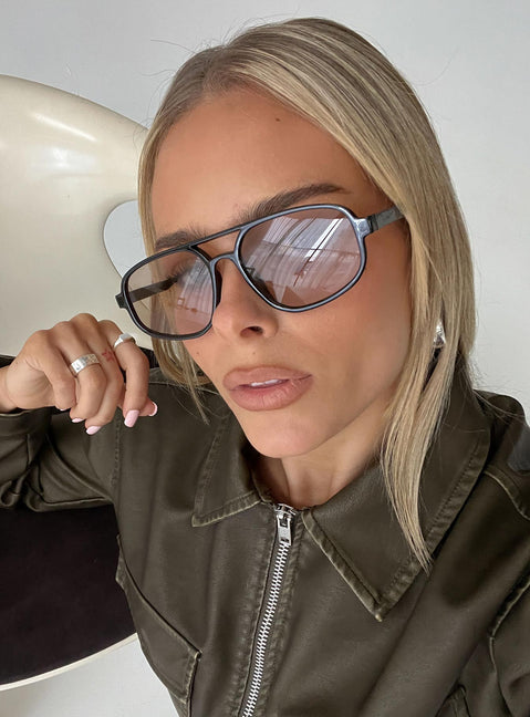 Kalyssia Sunglasses Black / Orange