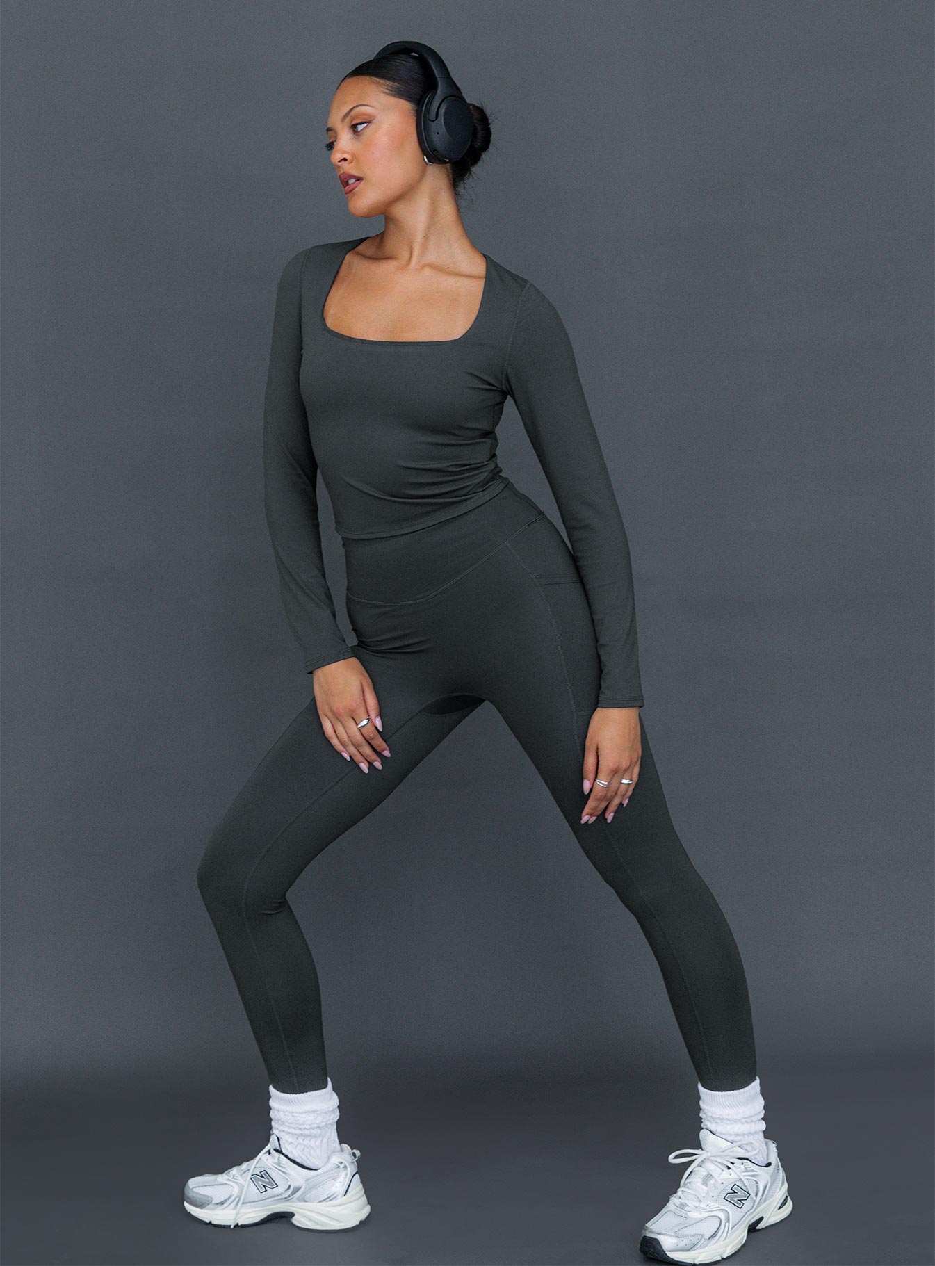 Grey activewear leggings