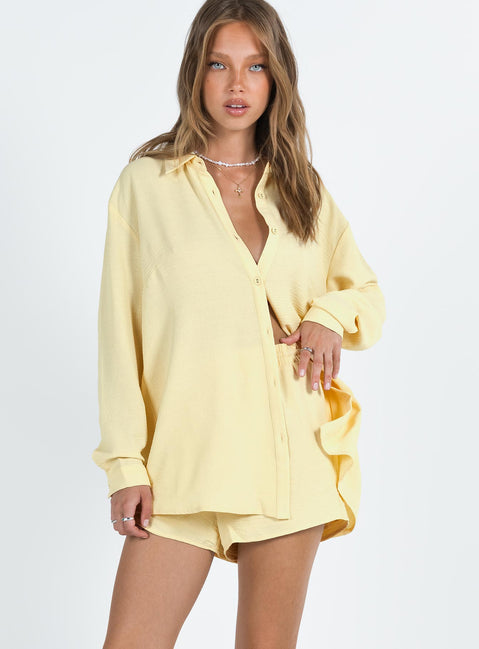Yellow shirt and shorts set Button up shirt Classic collar High waisted shorts Elasticated drawstring waist