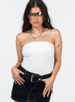 front view of model wearing Princess Polly Makena Strapless Bodysuit White Petite Sleeveless 