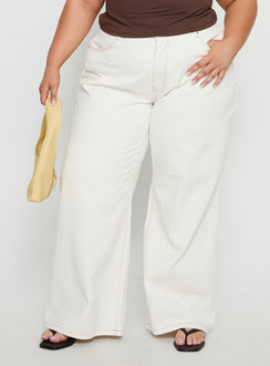 Naylor Mid Rise Wide Leg Jeans Cream Curve