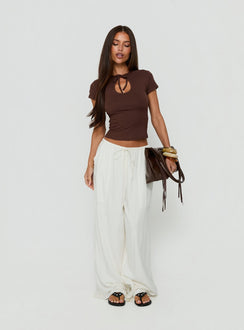 Simonea Keyhole Detail Short Sleeve Top Mocha