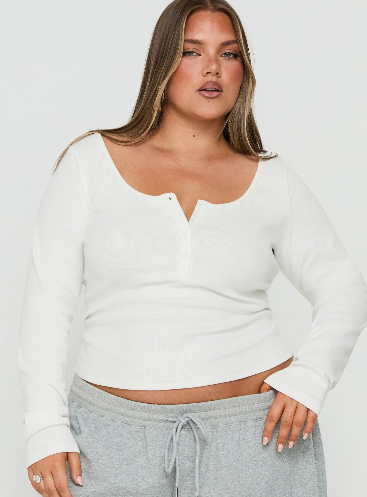 Keslie Long Sleeve Henley Top White Curve