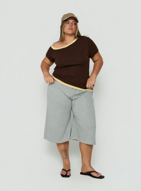 Eustace Off Shoulder Asymmetrical Top Brown / Yellow Curve