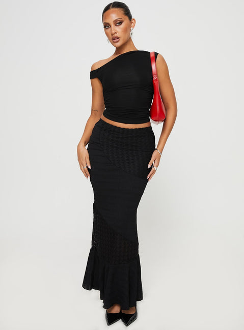 Bias cut maxi skirt, mid-rise, textured material Thin elasticated waistband, frill hem Good stretch, fully lined 