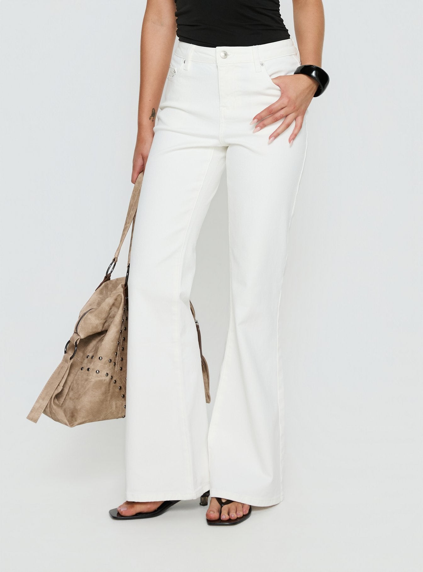 Magic Mirror Mid Rise Bootleg Jeans Ecru