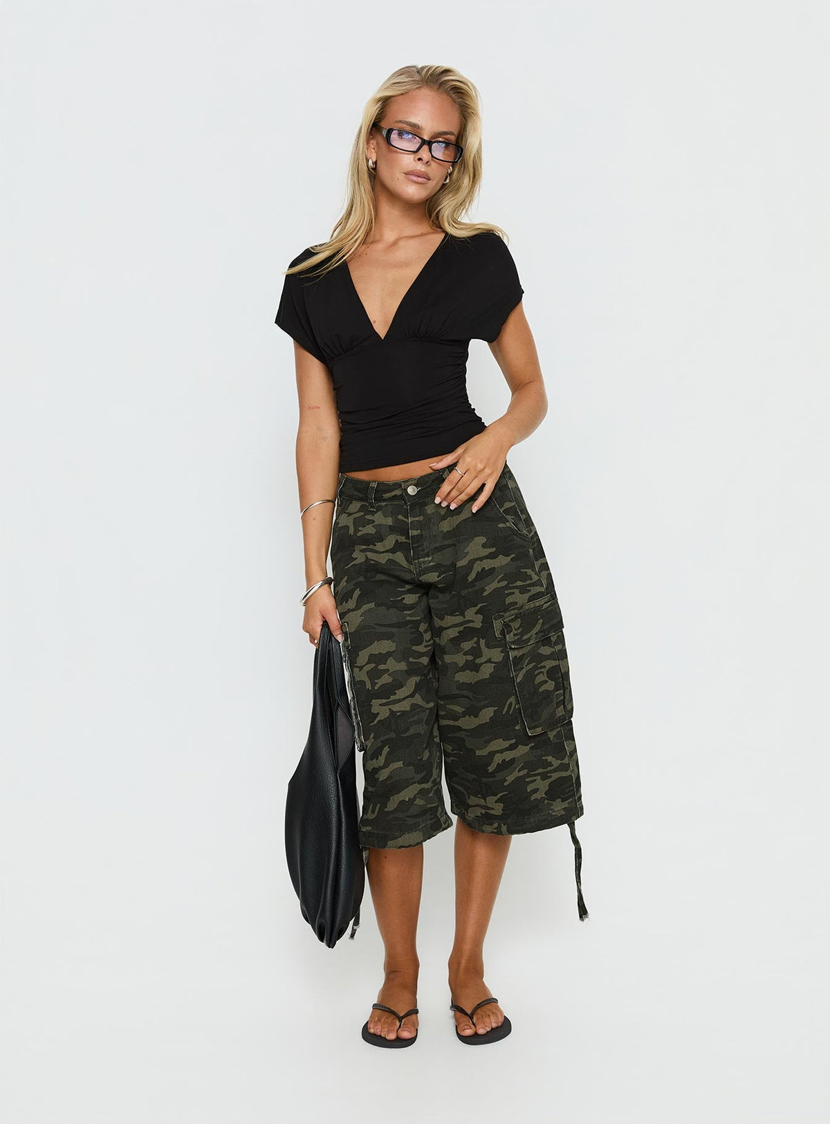 Hudsen Longline Cargo Shorts Camo Petite