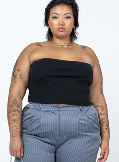 Front view of model wearing  front Princess Polly Sleeveless Asymmetric Neckline  Rosehill Strapless Top Black Curve