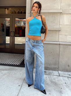 Showcasing Naylor Mid Rise Wide Leg Jeans Light Wash Denim Light Blue Wash Petite in womens-jeans with mid-rise front view of model wearing