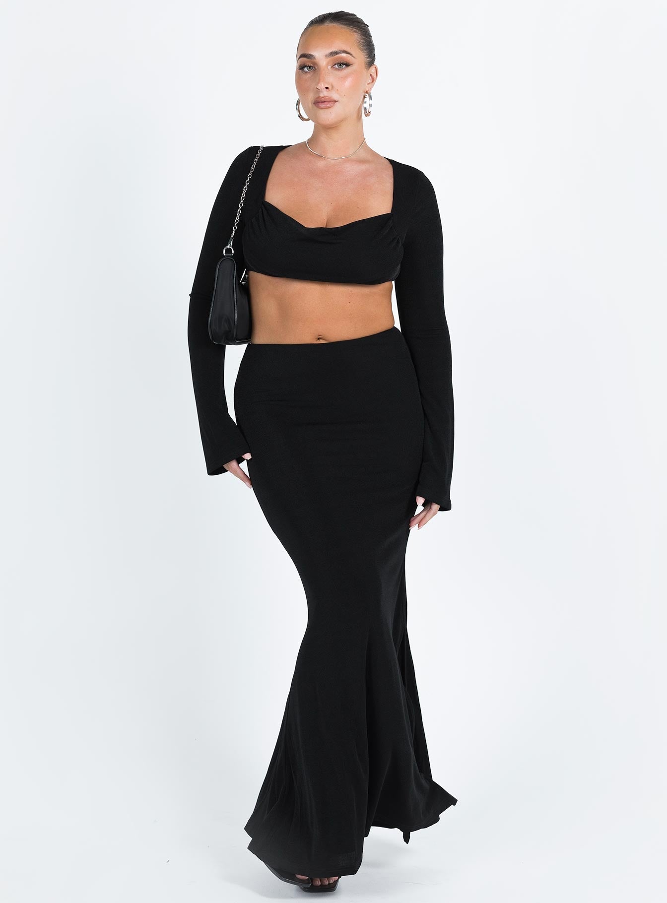Blacking matching set Long sleeve crop top Cowl neckline Maxi skirt Low rise Thin elasticated waistband Good stretch Partially lined