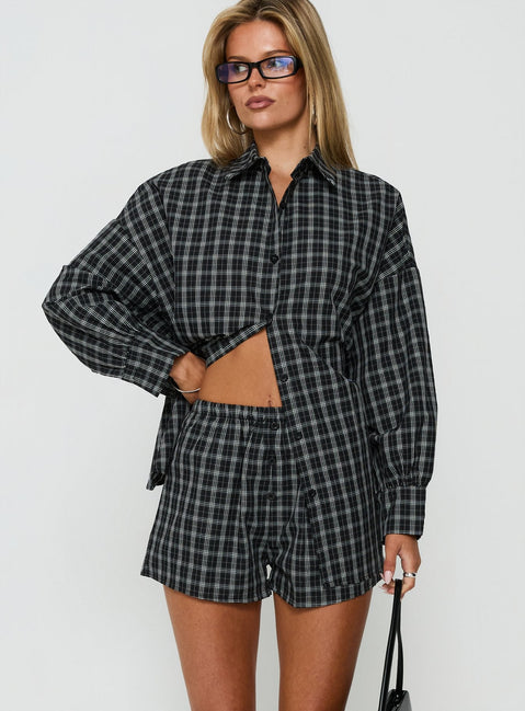 Quiny Elasticated Waist Shorts Black Check