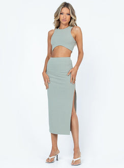 Green matching set Ribbed material Crop top Scooped hem High waisted skirt Elasticated waistband High side slit  Unlined