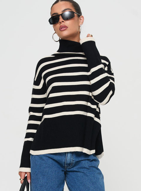  Turtle neck sweater Striped print, drop shoulder, ribbed hem & wrist cuffs, split hems at side Good stretch, unlined 