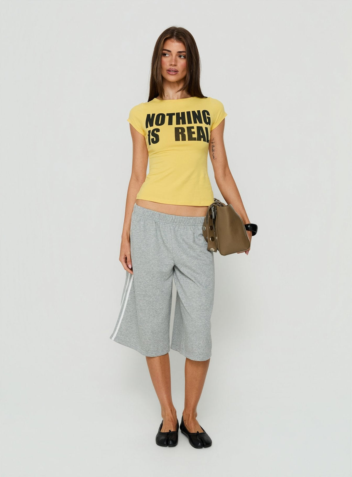 Nothing Is Real Graphic Top Yellow / Black