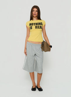 Nothing Is Real Graphic Top Yellow / Black