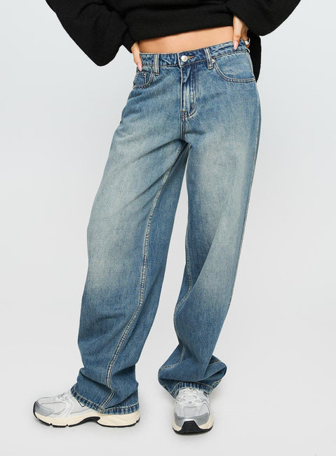 Motomami Mid Rise Barrel Leg Jeans Mid Blue Wash