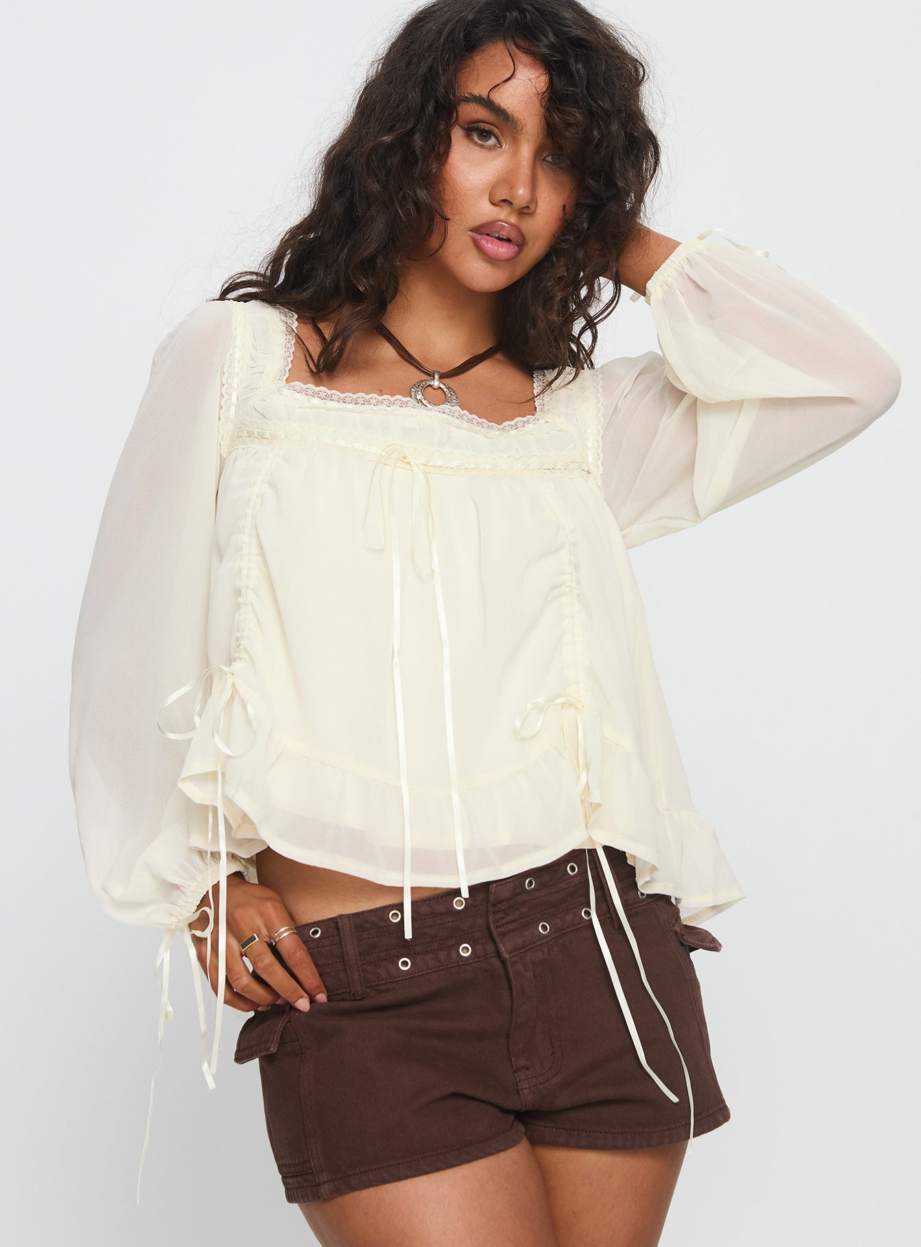 Eluisa Long Sleeve Lace Top Cream