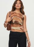 Top Graphic print, mesh material, high neckline, asymmetric hem Good stretch, fully lined 