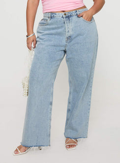 front view of model wearing Princess Polly Fawcett High Rise Straight Leg Jeans Light Blue Wash Curve High Rise Jeans Jeans 