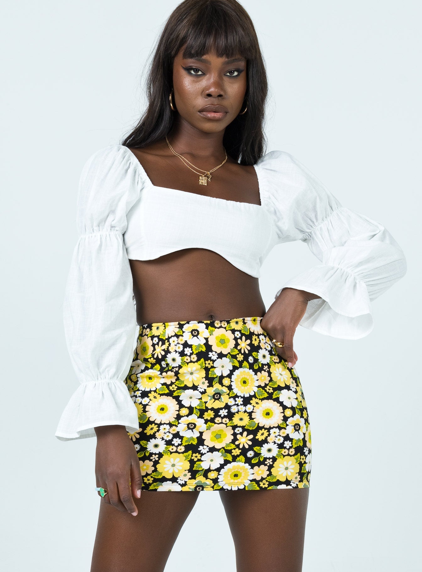   front view of model wearing Princess Polly Motel Ima Skirt Retro Floral 