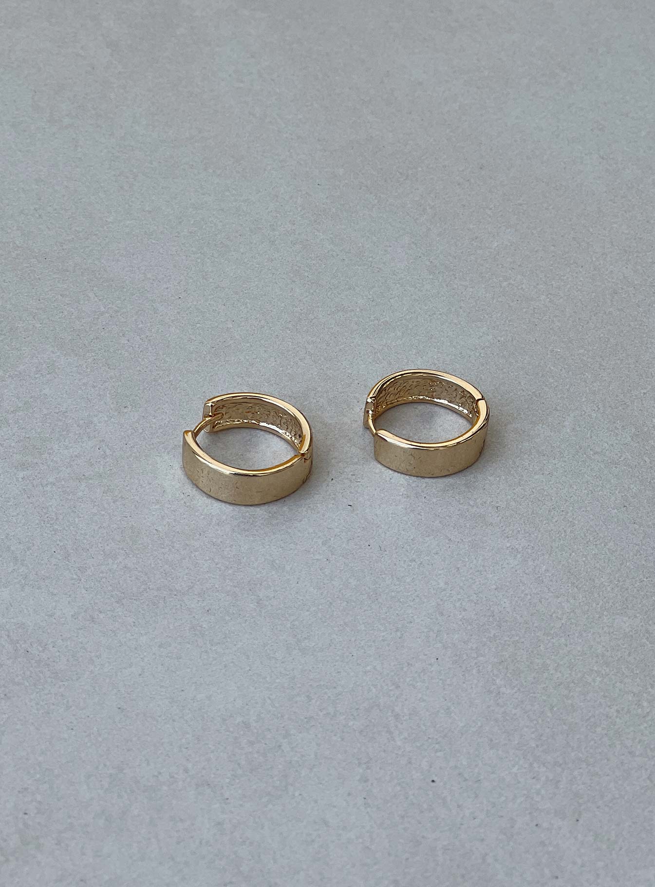 Earrings 18K Gold Plated Huggie style